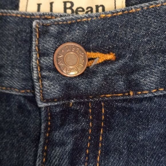 L.L. Bean Size 14P Jeans Womens Classic Curvy Fit 100% Cotton Blue Denim Petite - Picture 4 of 11